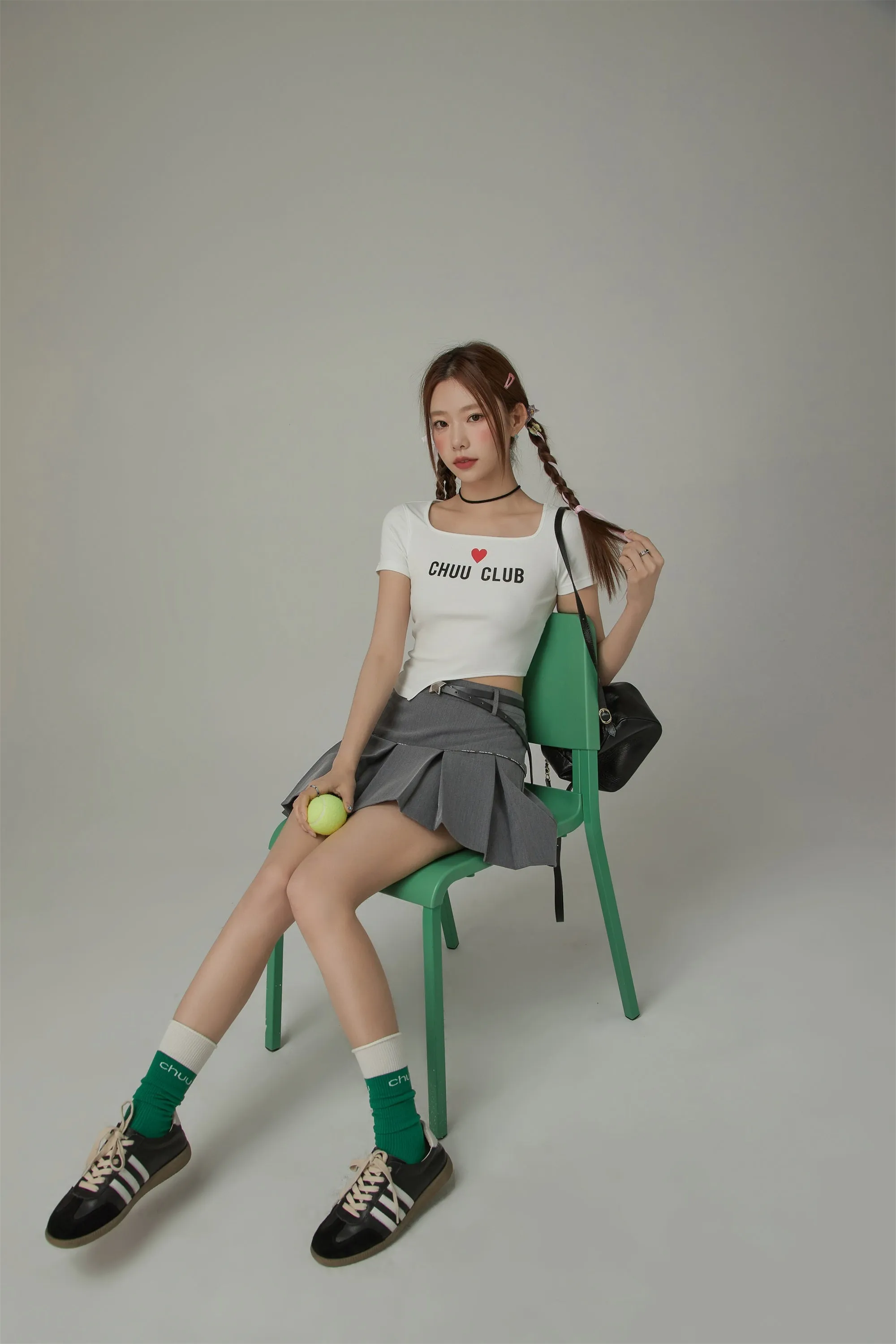 Chuu Logo Color Blocked High Socks