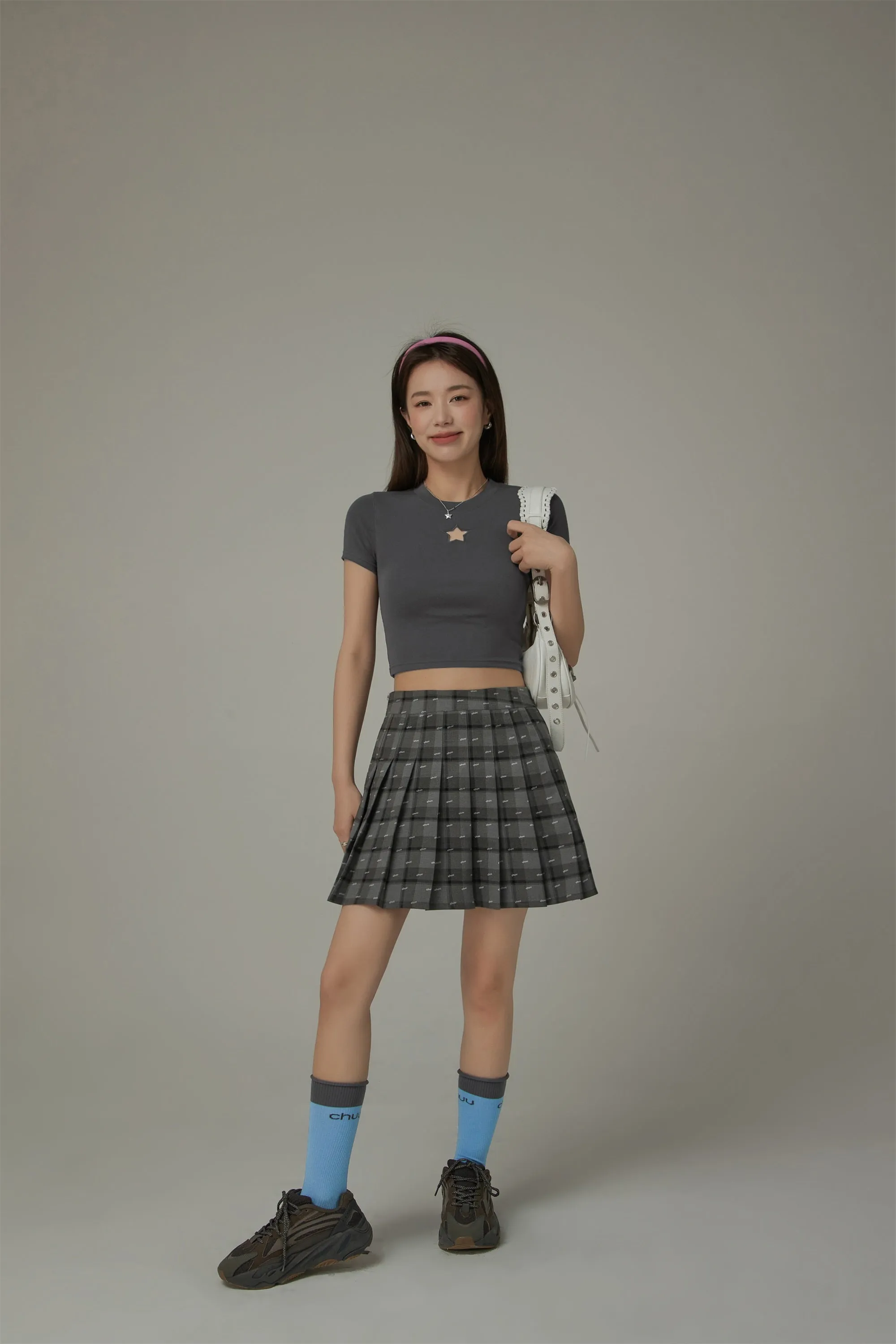 Chuu Logo Color Blocked High Socks