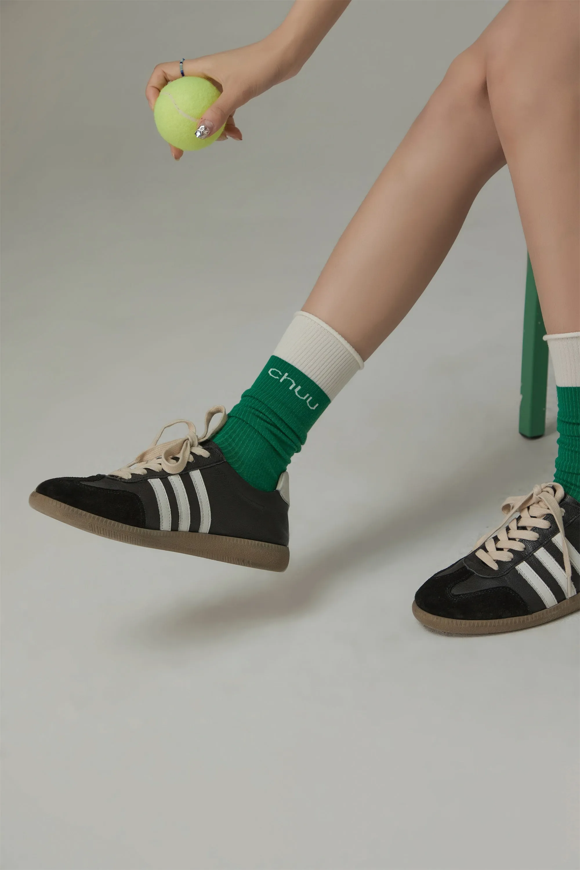 Chuu Logo Color Blocked High Socks