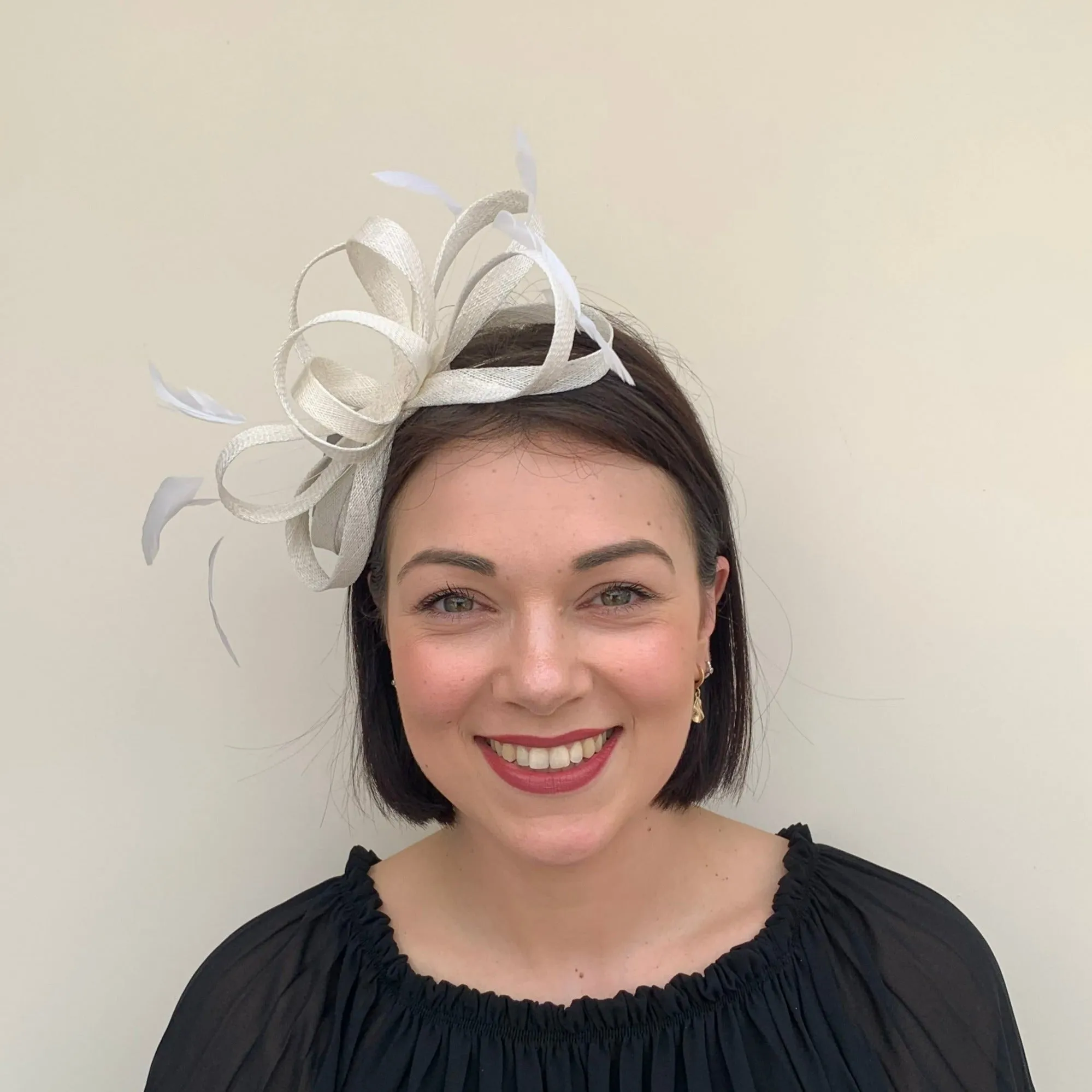 J Bees JB22/238 Fascinator On Headband In Neutrals & Ivory