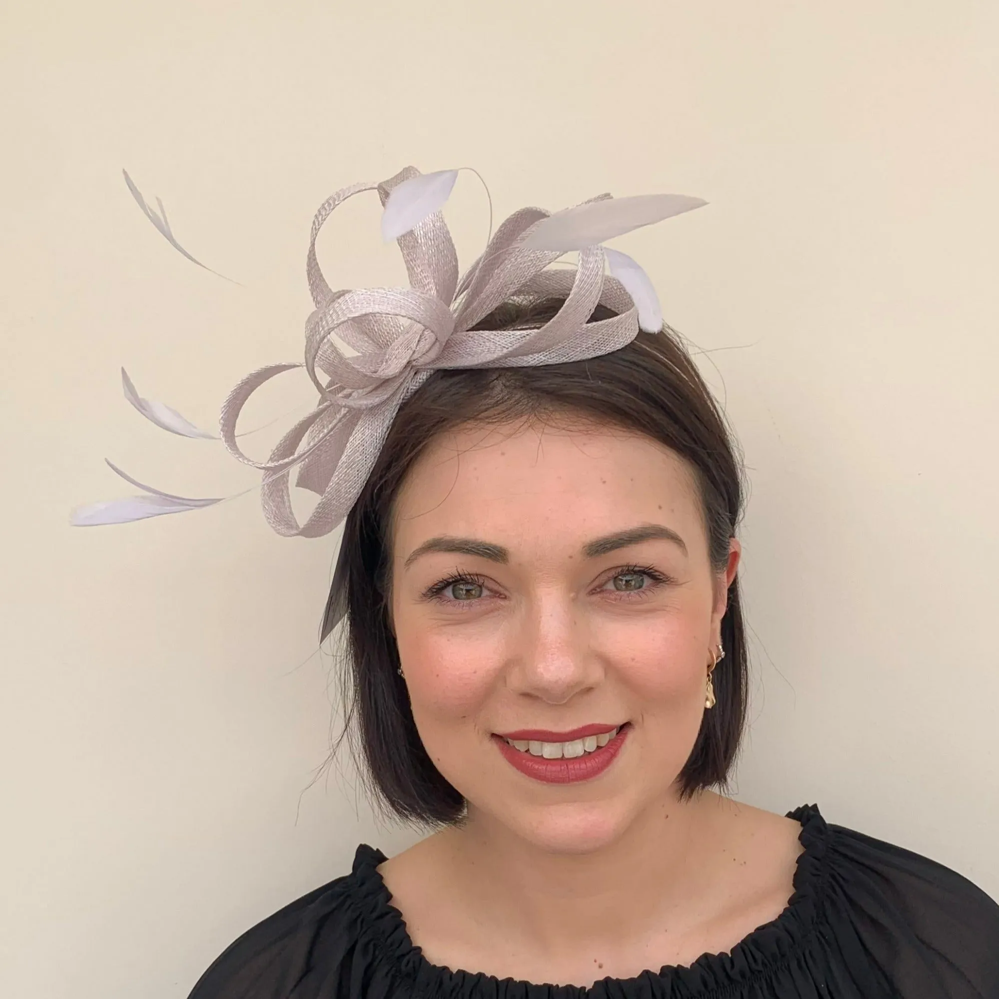 J Bees JB22/238 Fascinator On Headband In Neutrals & Ivory