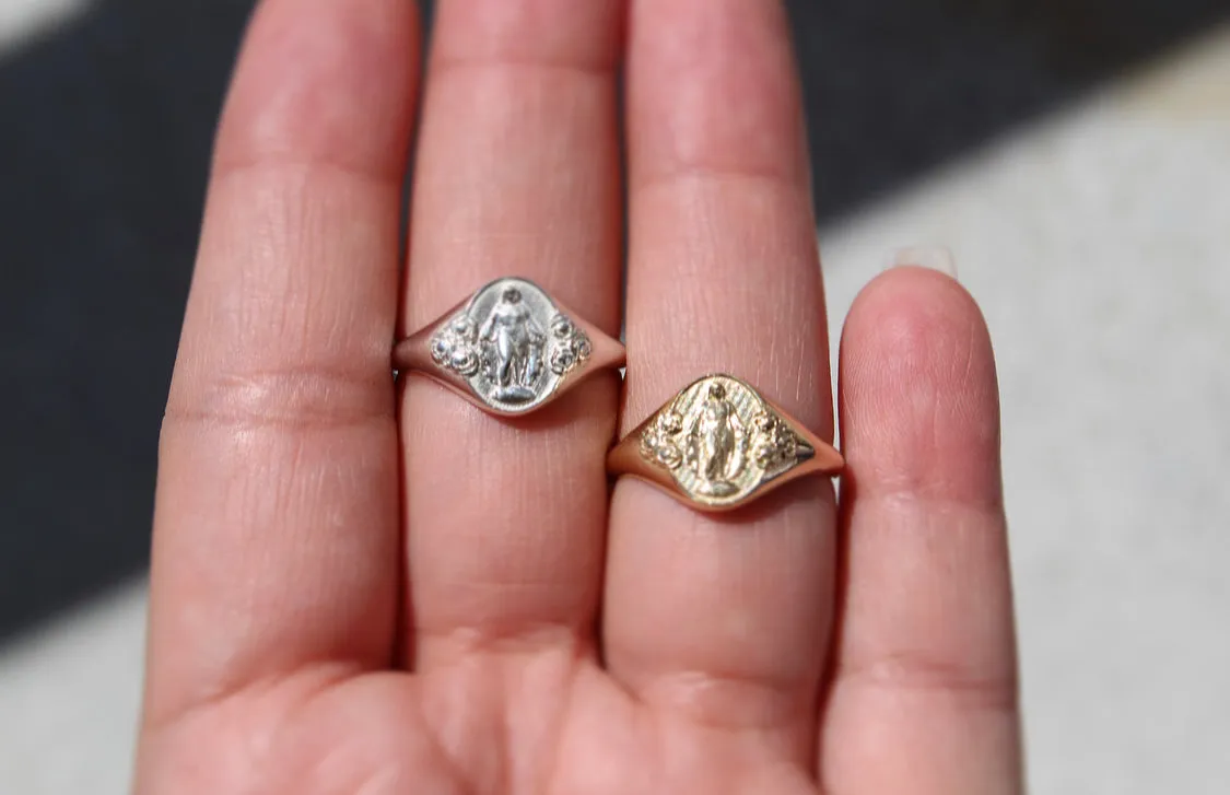 Miraculous Medal Signet Ring in 925 Sterling Silver