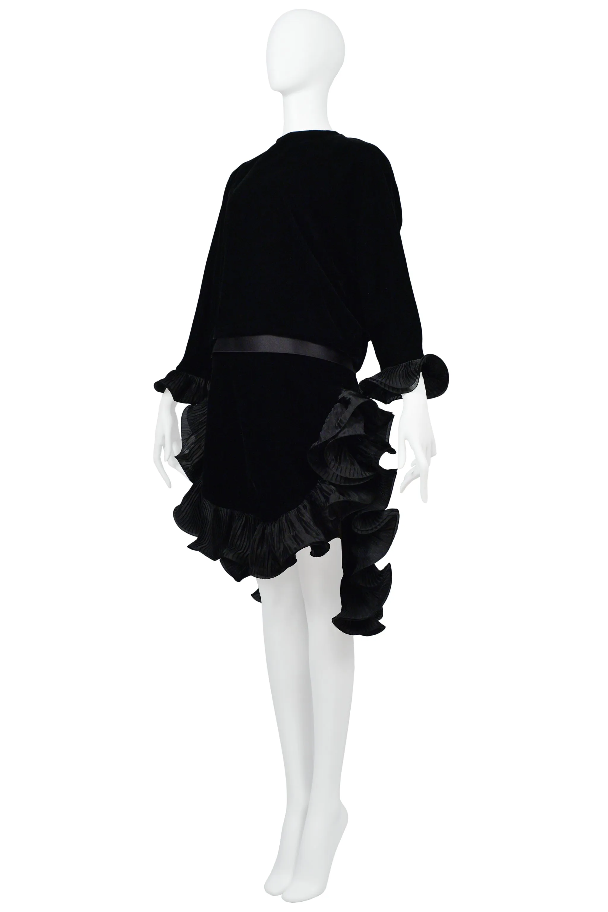 PIERRE CARDIN BLACK VELVET DROP WAIST PLEATED RUFFLE DRESS