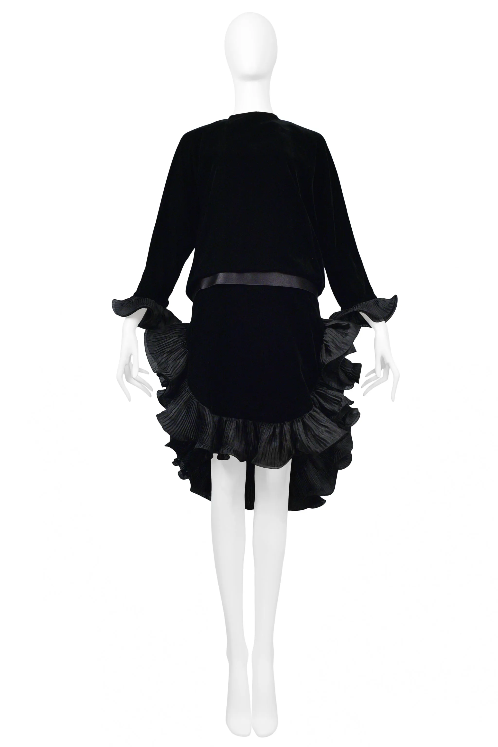 PIERRE CARDIN BLACK VELVET DROP WAIST PLEATED RUFFLE DRESS